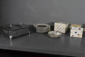 lot 258 image: China