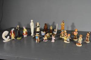 lot 263 image: Hummels