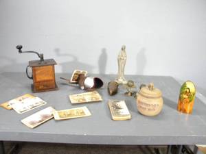 lot 33 image: Coffee grinder etc