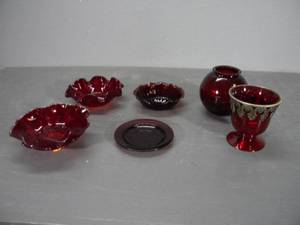 lot 50 image: Ruby bowls.etc