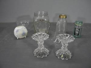 lot 52 image: Lg.glass jar,etc