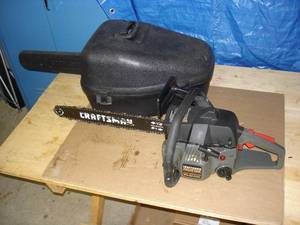 lot 50 image: CRAFTSMAN(POULAN) CHAIN SAW