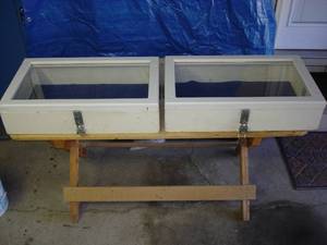 lot 27 image: 2 MERCHANDISE DISPLAY CASES