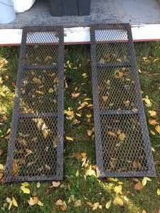lot 14 image: STEEL RAMPS FOR CAR HAULER