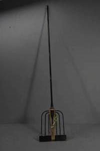 lot 1 image: Seven Tine Fish Spear