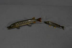 lot 2 image: 2 Northern Decoys