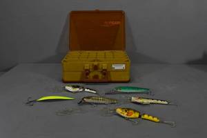 lot 6 image: Tackle box w 6 Muskie Lures