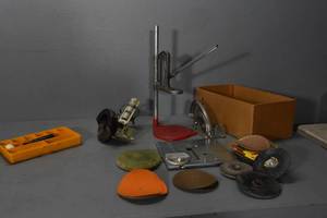 lot 4 image: Drill & Saw Press, sanding wheels