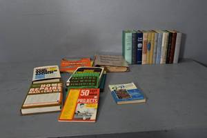 lot 11 image: Old books, DIY manuels