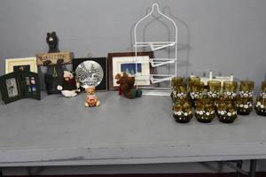 lot 54 image: Cups, Wall Pieces, Radio