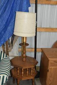 lot 72 image: Table Lamp & Black Floor lamp