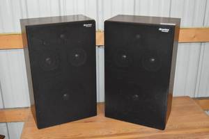 lot 78 image: Panasonic pair of speakers