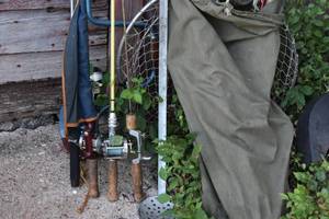 lot 89 image: Fishing poles-2 open face