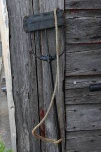 lot 92 image: 5 tine Homemade spear