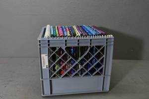 lot 3 image: Hanging File Fabric Organizer