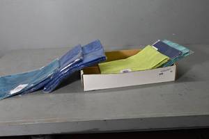 lot 12 image: Boundless Fabrics 1-2 yds