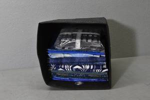lot 32 image: Fabric organizer Moda, Blue