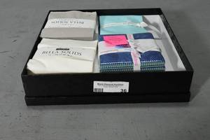 lot 36 image: Charm Squares, solid yardage