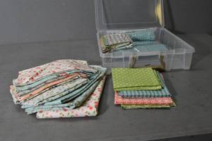 lot 37 image: Multi colored yardage