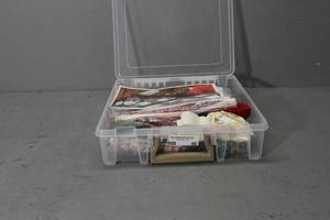 lot 40 image: Kit Gift exchange