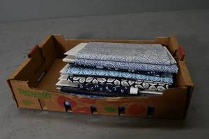 lot 75 image: Blue Yardage