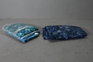 lot 96 image: Teal Print& Blue yardage