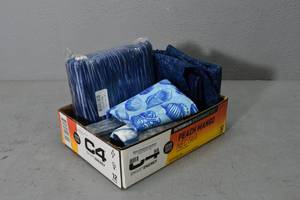 lot 98 image: 6 yds blue fabric &amp Batik Jelly Roll