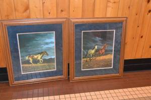 lot 17 image: 2 Pictures Cummimgs 25 x 28