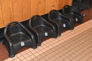 lot 34 image: 4 Koala Kare booster seats