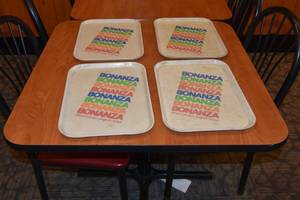 lot 50 image: Four Bonanza Trays