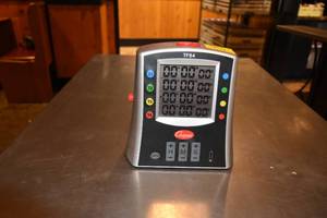 lot 99 image: Electric Timer without cord