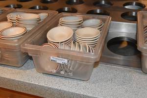lot 153 image: Tub of ice cream dishes