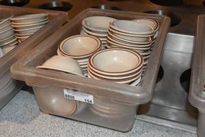 lot 154 image: Tub of ice cream dishes
