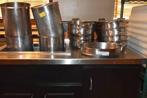 lot 172 image: 4 Soup inserts &amp 12 heavy roaster pans