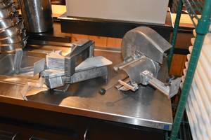 lot 186 image: Nemco & Choice slicers