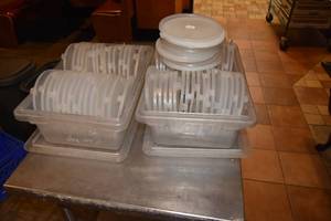 lot 219 image: 2) Tubs of round lids