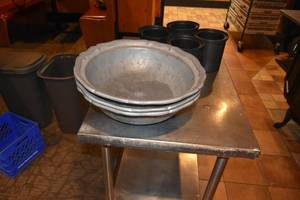lot 223 image: 3 Large metal bowls, 4 cambro salad inserts