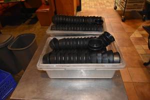 lot 224 image: 2) Tubs small black plastic cups