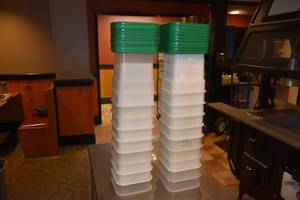 lot 237 image: 2) Stacks Cambro containers wgreen lids