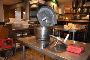 lot 309 image: Nemco hand slicer & extra blade