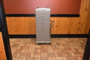 lot 332 image: Roller cart with 12 dish washer racks