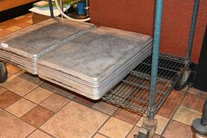 lot 351 image: 10) 18 X 26 Baking sheet pans