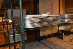 lot 354 image: 10) 18 X 26 Baking sheet pans