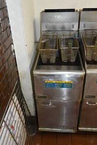 lot 394 image: Pitco Deep Fryer with two baskets