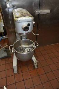 lot 408 image: Hobart Mixer, Bowl, Whisk, Beater