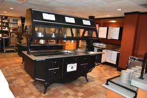 lot 117 image: Country Charm Induction Buffet
