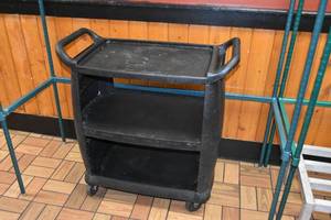 lot 415 image: Bus Cart