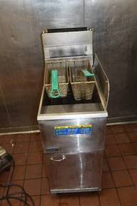 lot 417 image: Pitco Fryer