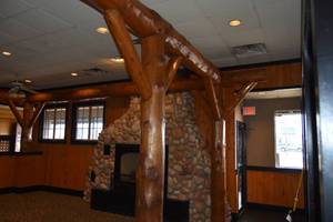 lot 3 image: Five Post Log Structure