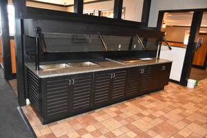 lot 11 image: Dessert Bar with Sneeze guards